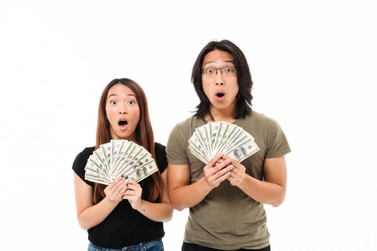 5 Zodiak Dikejutkan Rezeki Melimpah di Akhir Agustus 2025