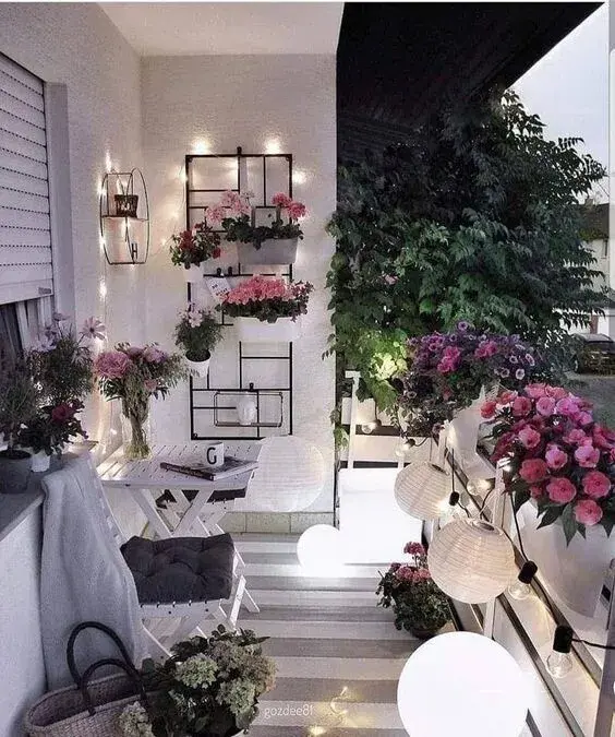 Μεταμόρφωσε το μικρό σου μπαλκόνι σε μια όαση χαλάρωσης - 9 ιδέες για να δείχνει μεγαλύτερο