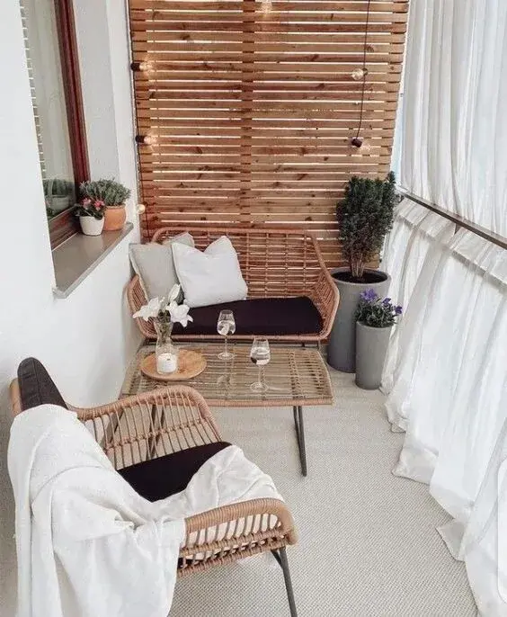 Μεταμόρφωσε το μικρό σου μπαλκόνι σε μια όαση χαλάρωσης - 9 ιδέες για να δείχνει μεγαλύτερο