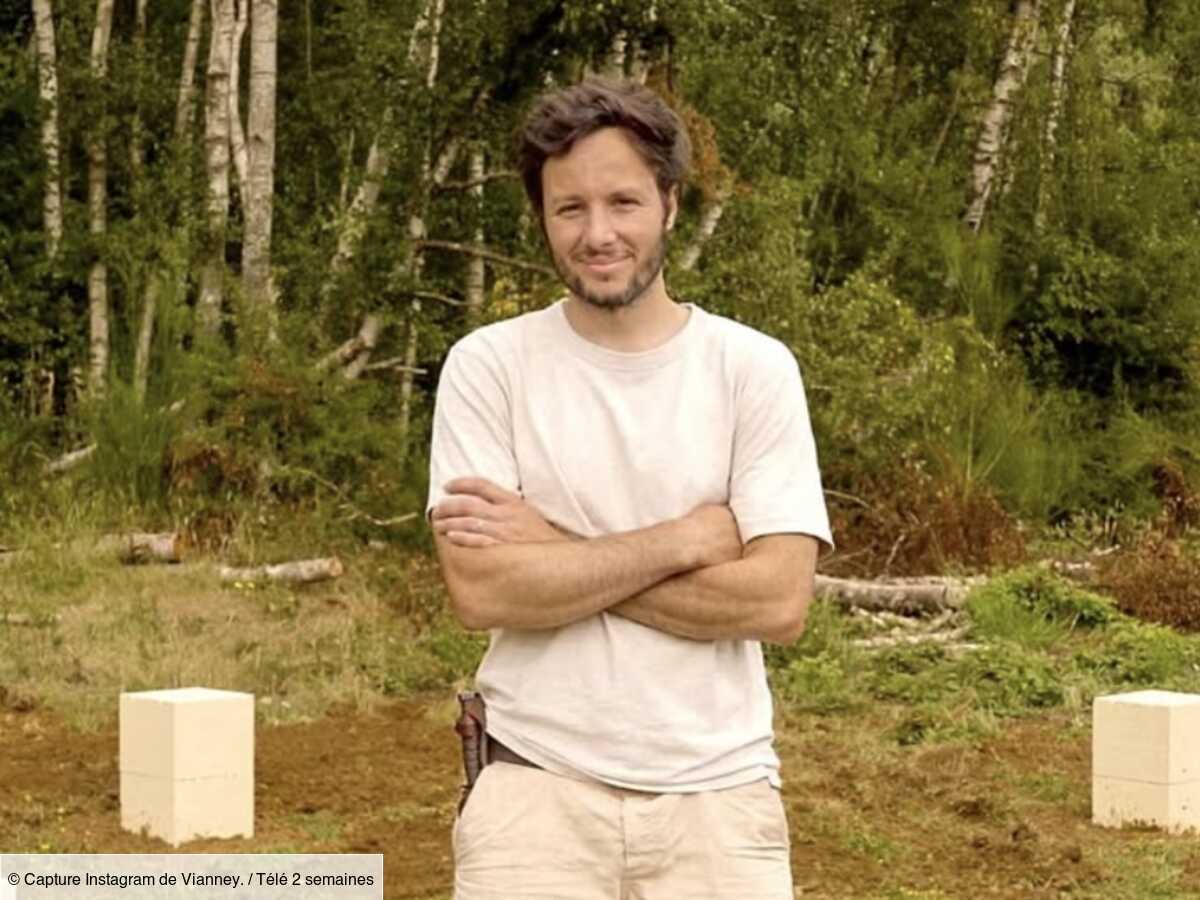 Réveillé par des douleurs" : Vianney éreinté par la construction de sa  cabane, de nouvelles images (et