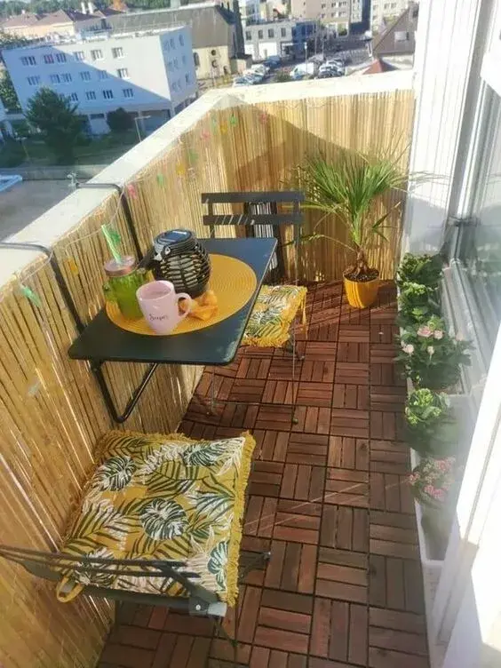 Μεταμόρφωσε το μικρό σου μπαλκόνι σε μια όαση χαλάρωσης - 9 ιδέες για να δείχνει μεγαλύτερο