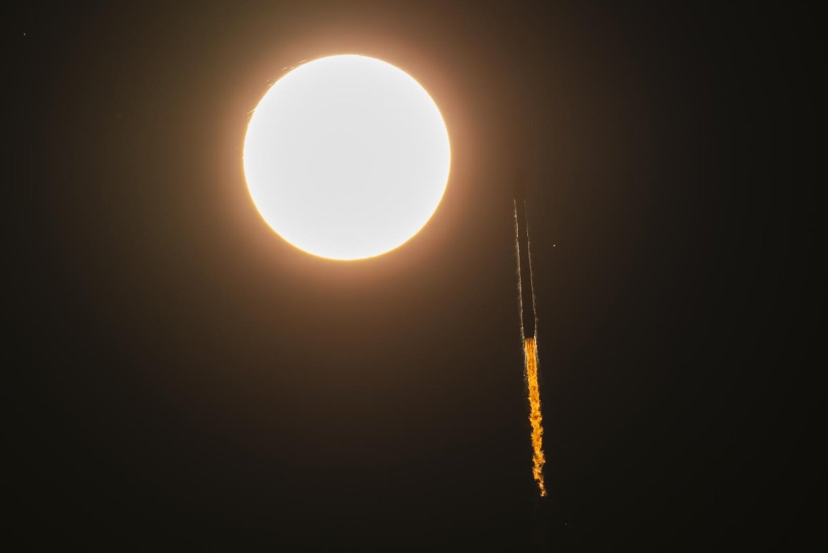 spacex-expands-starlink-network-in-latest-falcon-9-launch