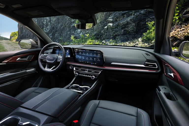 2026 Hyundai Palisade vs. 2026 Chevrolet Traverse: 3 Key Differences