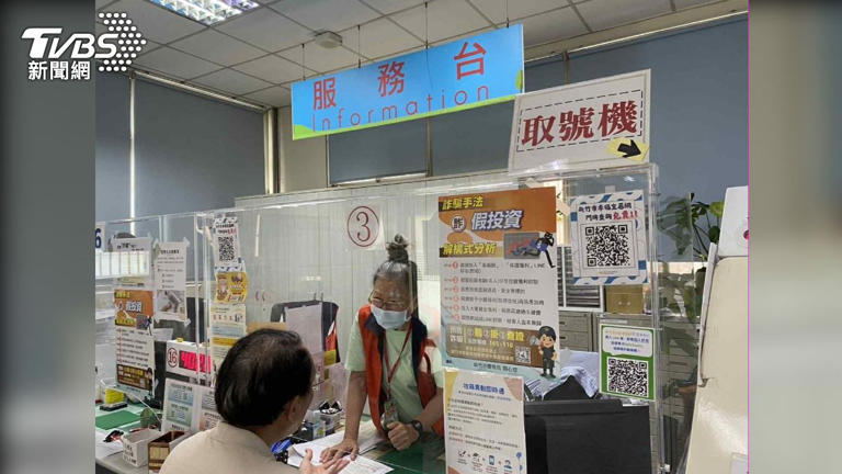 考上公職卻只做一天！67歲阿嬤「到職即退休」　10年努力不白費。（圖／新竹市政府提供