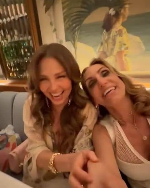 Thalía, rodeada del cariño de sus amigos los Hilfiger, sigue de fiesta