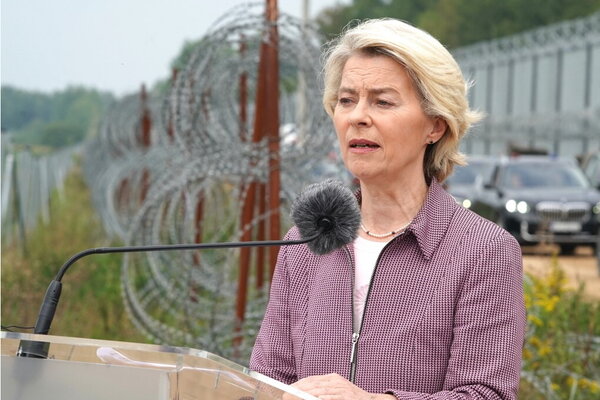 Sospetto attacco hacker russo contro l'aereo della von der Leyen