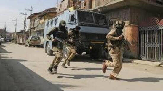 The Army, on Monday morning, foiled an infiltration bid by terrorists along the Line of Control (LoC) in Mendhar Sector of Poonch district, said officials.