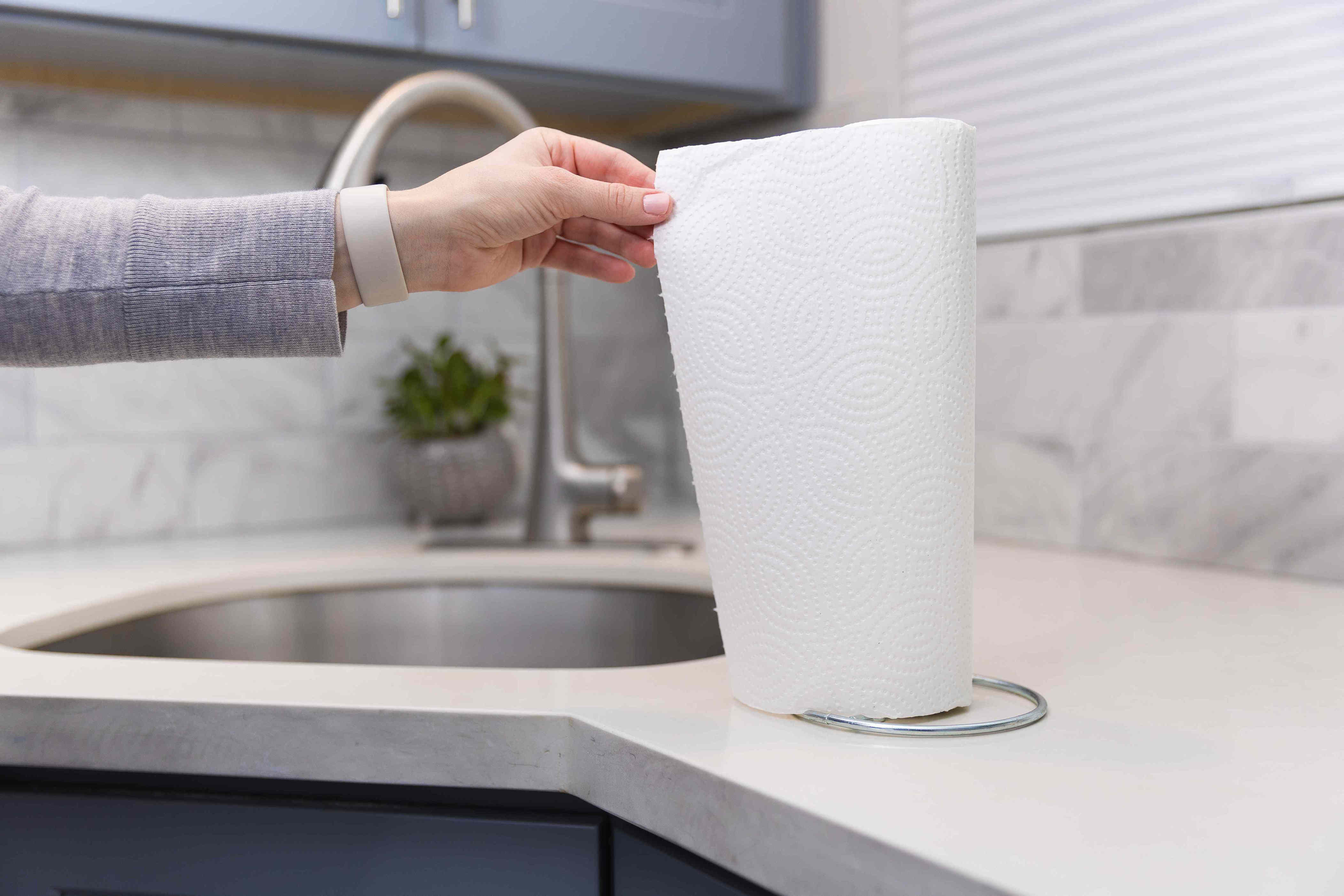 8 things you should never use paper towels to clean