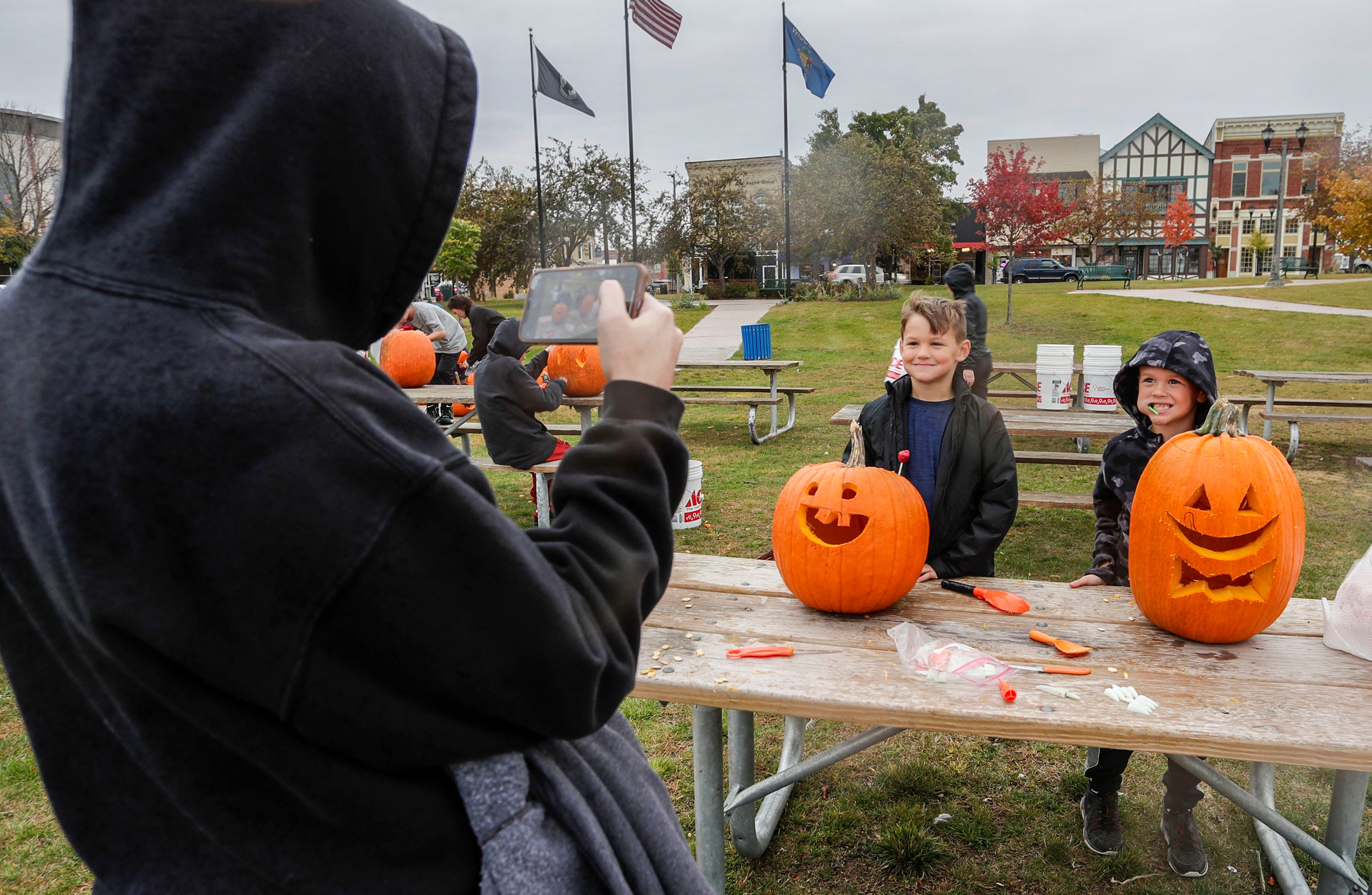 5 things that should be on your fall fun bucket list in Manitowoc and