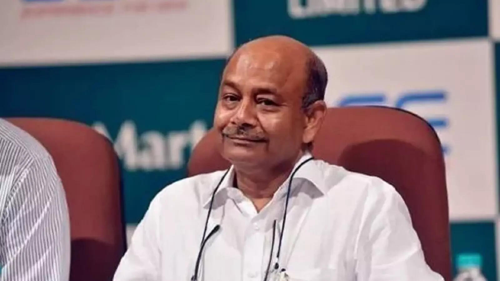 Radhakishan Damani, Ramesh Damani, Madhu Kela, Zerodha, Groww line up