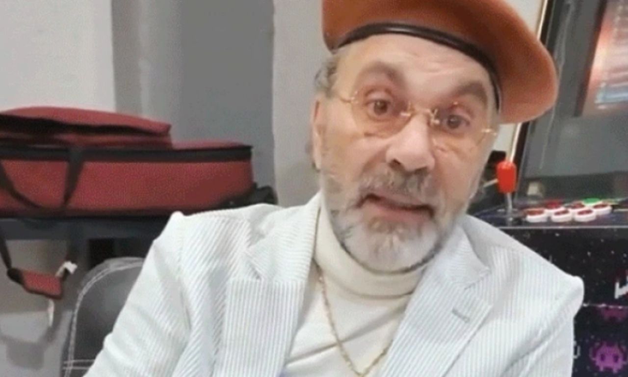 El cantante tiene 67 años de edad.