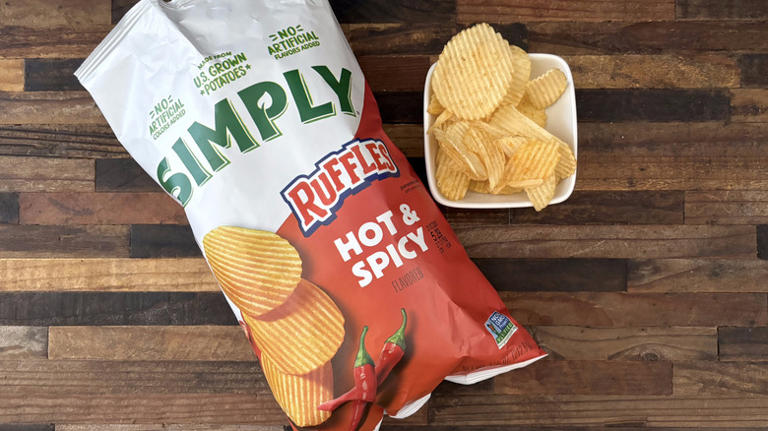 8 Frito-Lay Simply Chips, Ranked From Worst To Best