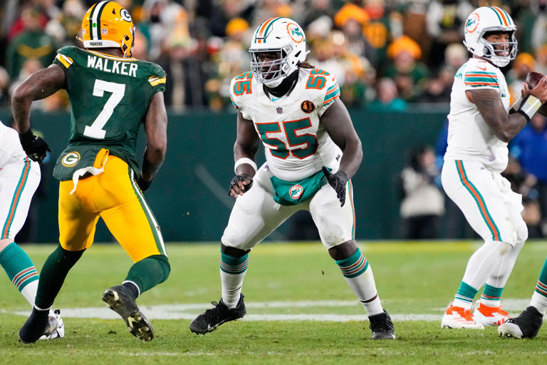Dolphins reveal 1 game where they'll wear throwback jerseys in 2026