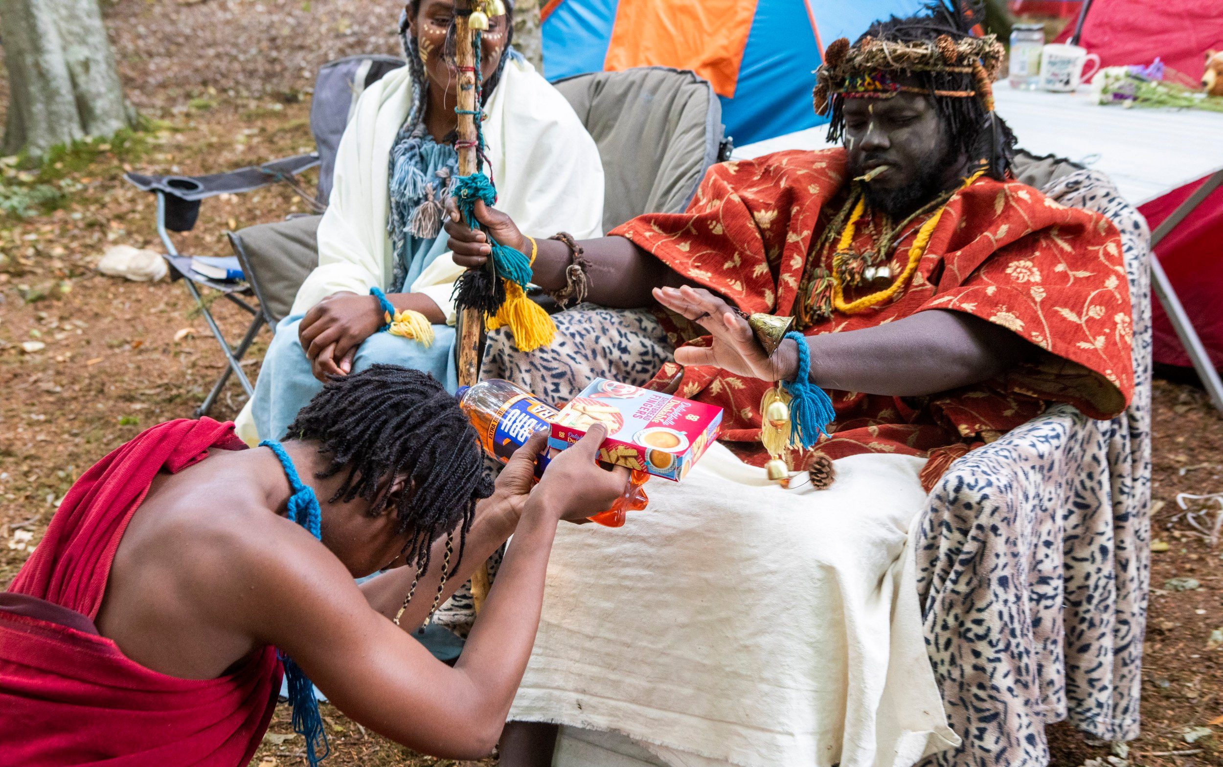 The ‘king and queen’ are brought an offering by their handmaiden, Kaura Taylor, known as Asnat - Katielee Arrowsmith/SWNS