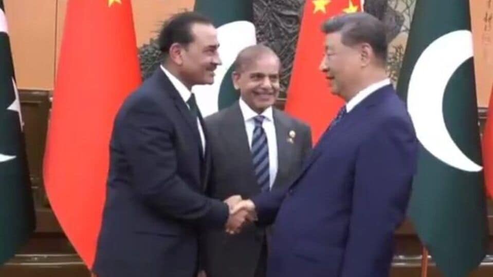 Pak Army Chief Asim Munir Meets China S President Xi For The First Time