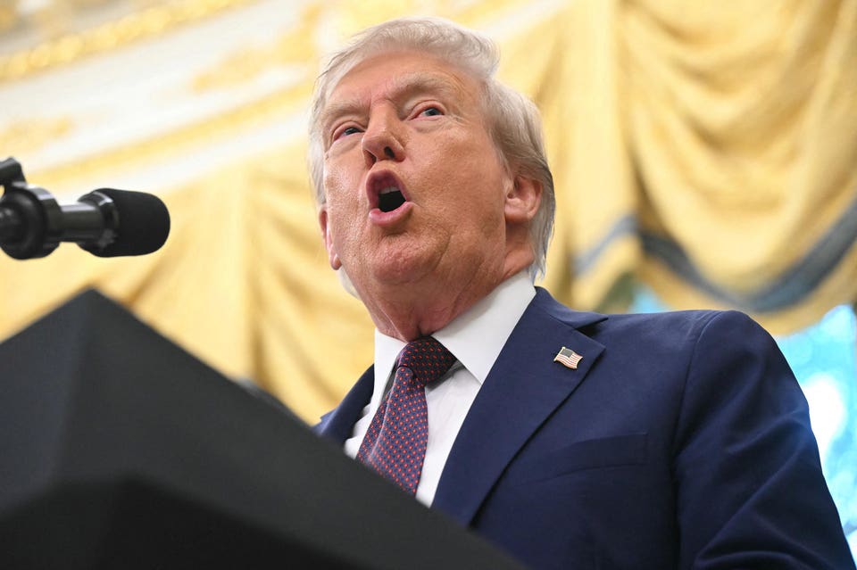 Trump Claims Video Of Objects Thrown Out White House Window Was Fake ...