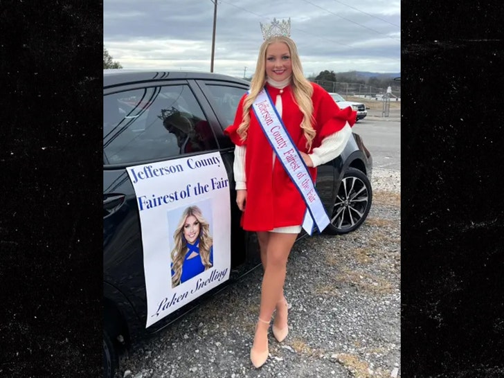 Ex-cheerleader Laken Snelling pleads not guilty in dead baby case