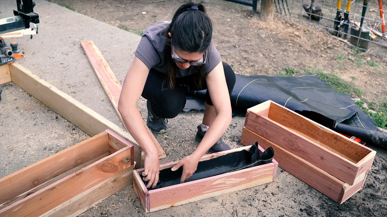 Easy DIY planter ideas for your garden