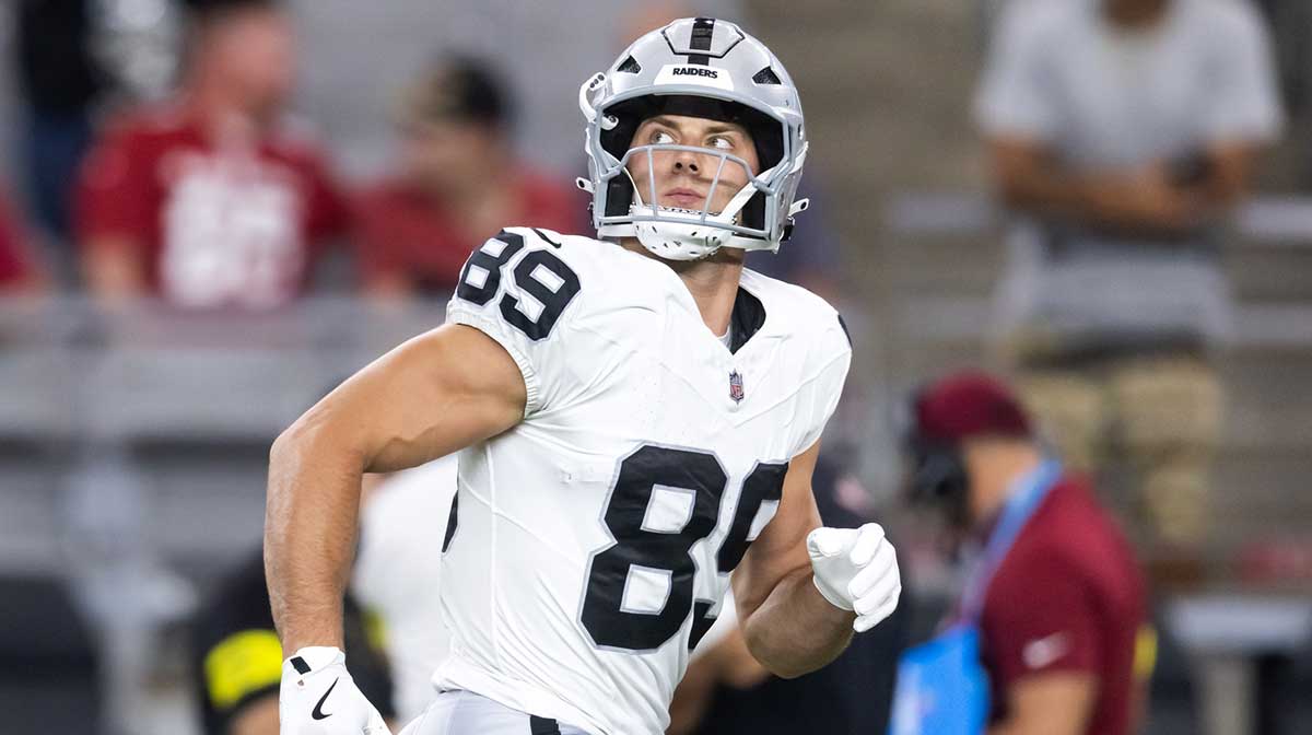 Raiders’ Brock Bowers gives injury update immediately after beating ...