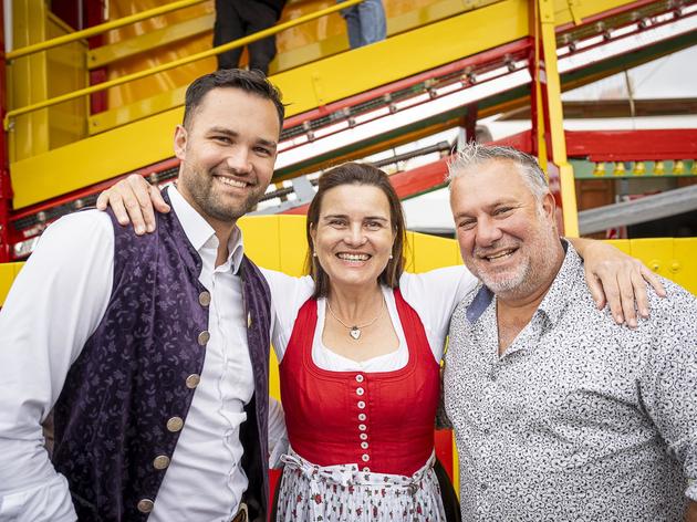 Steffi und Lukas Spendler (li.) besuchen, wenn Zeit ist, gern Toboggan-Chef Claus Konrad.