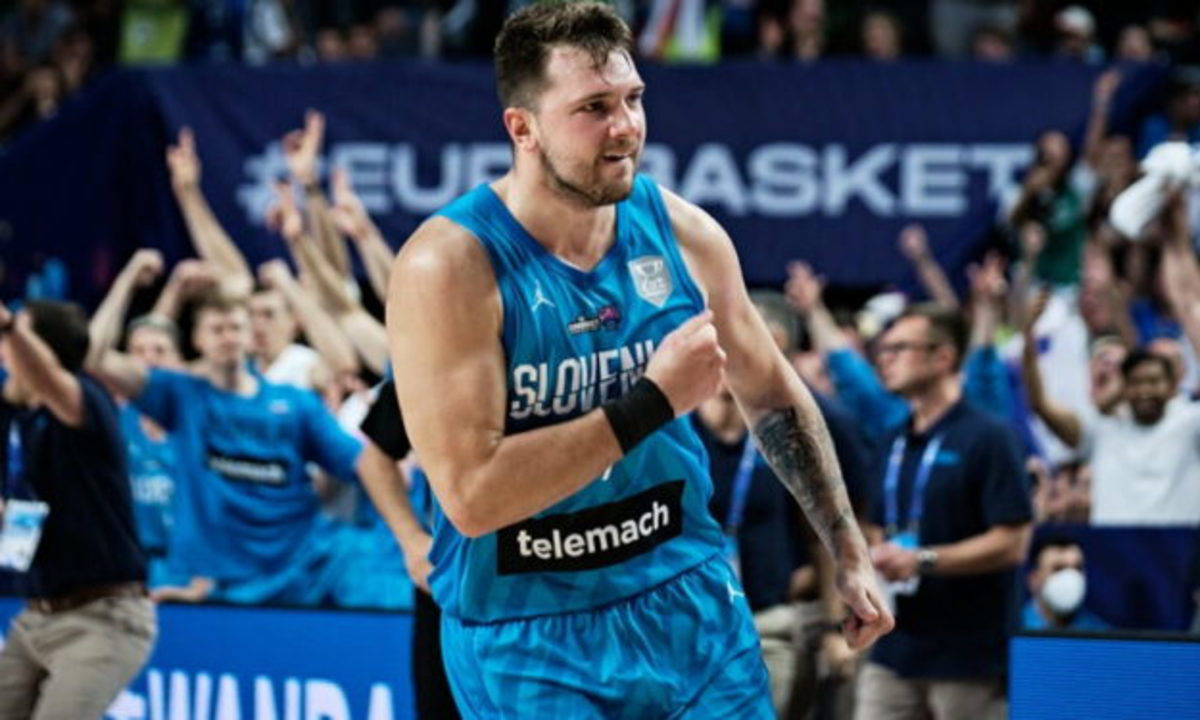 Kevin Durant Draymond Green Hold Conflicting Stances on Luka Doncic Video Kevin Durant Draymond Green Hold Conflicting Stances on Luka Doncic Video