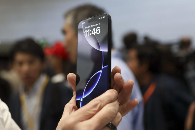 Which Apple devices will — and won’t — get iOS 26 update