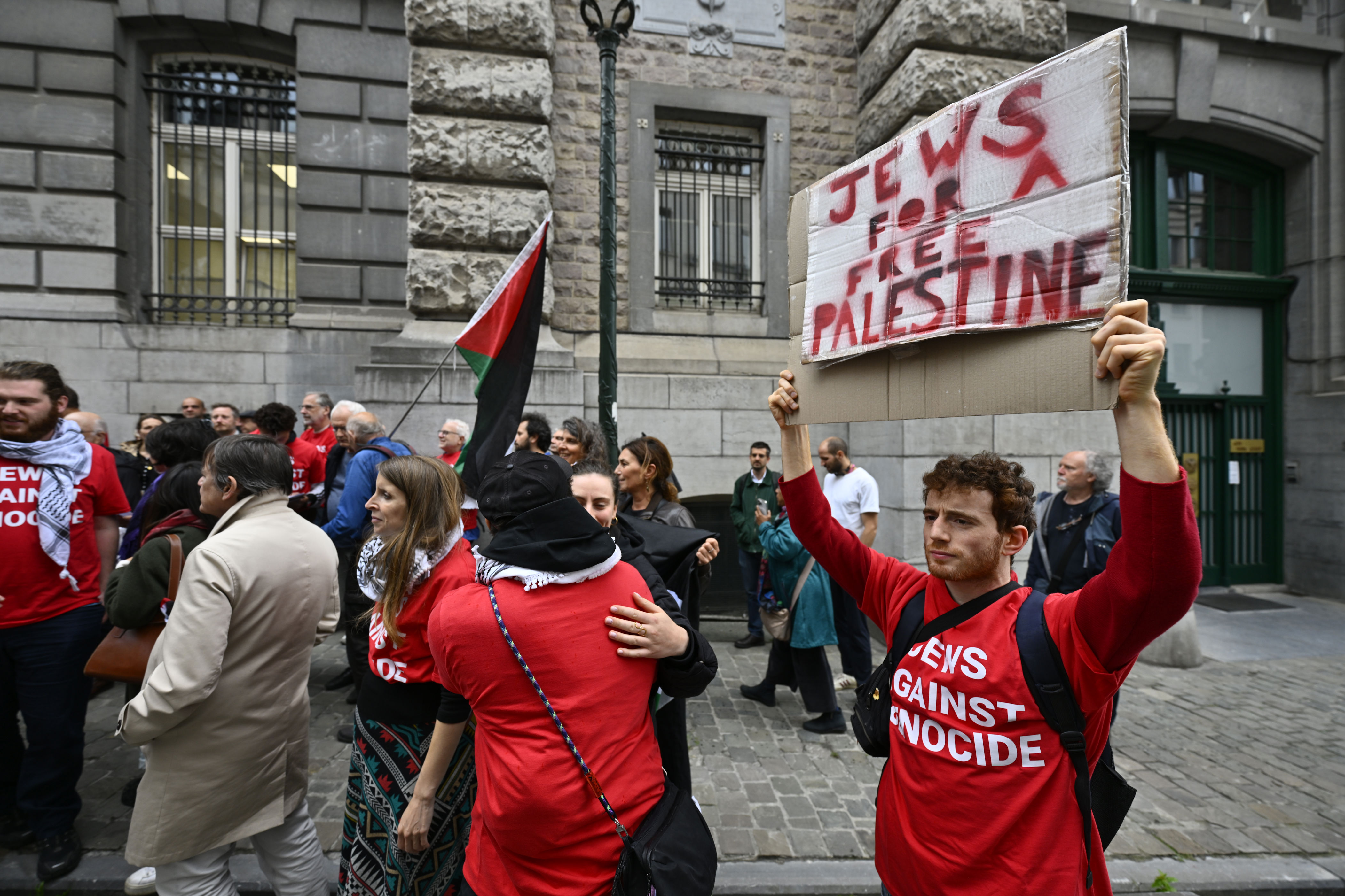 Isra&euml;lisch-Palestijns conflict - Brussel kleurt zondag 7 september opnieuw  rood met de 'Rode Lijn voor Gaza'-