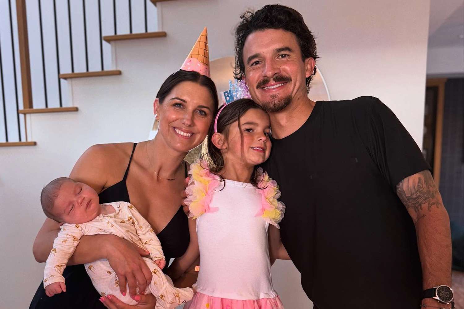 Alex Says She's 'So Happy' Her Mom Friends Have No Idea Who She Is