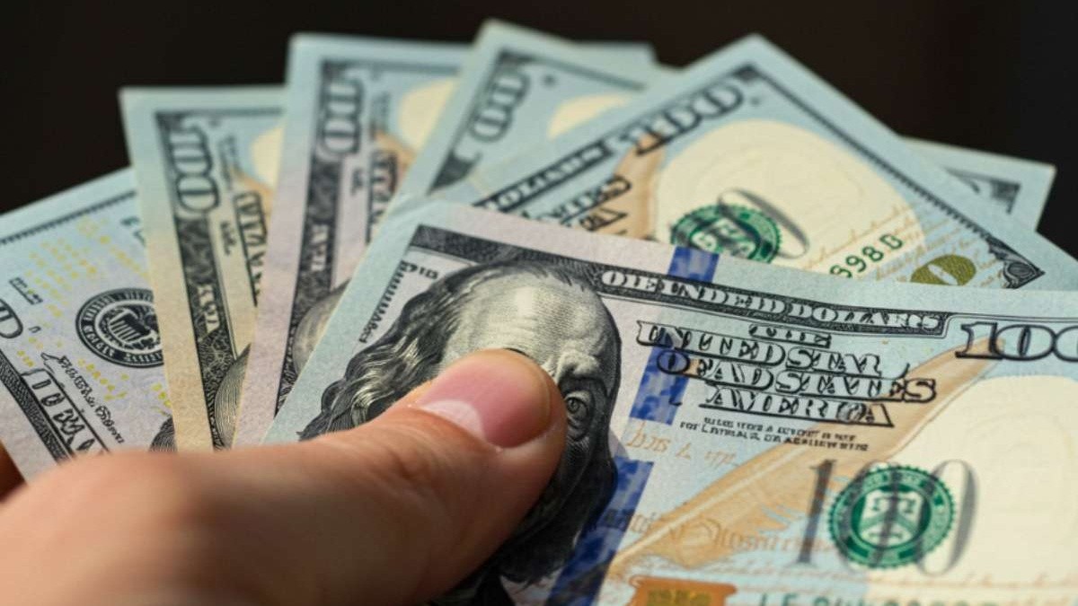 WHAT IS THE TRUE REQUIREMENT TO BE CONSIDERED A MILLIONAIRE IN intelligence overview