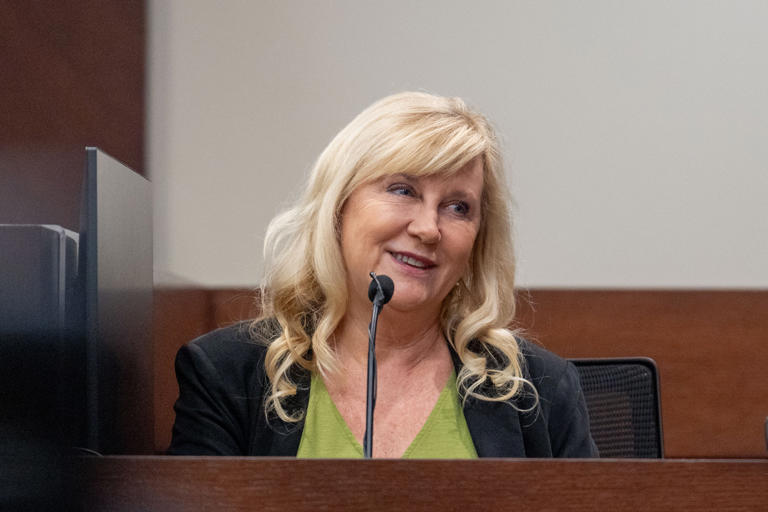 Donna Adelson trial live updates: Will she take the stand as defense Donna Adelson trial live updates: Will she take the stand as defense