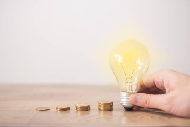 Gobierno Petro expidió decreto para limitar el costo de la energía ...