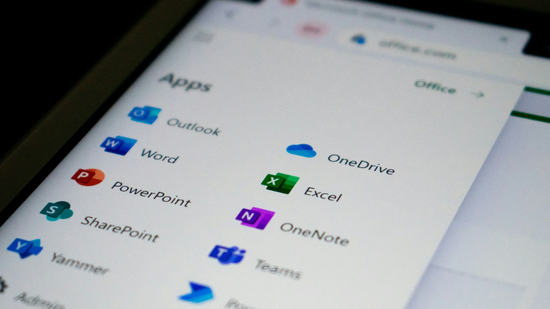 20 Job Skills That Look Good on Any Resume