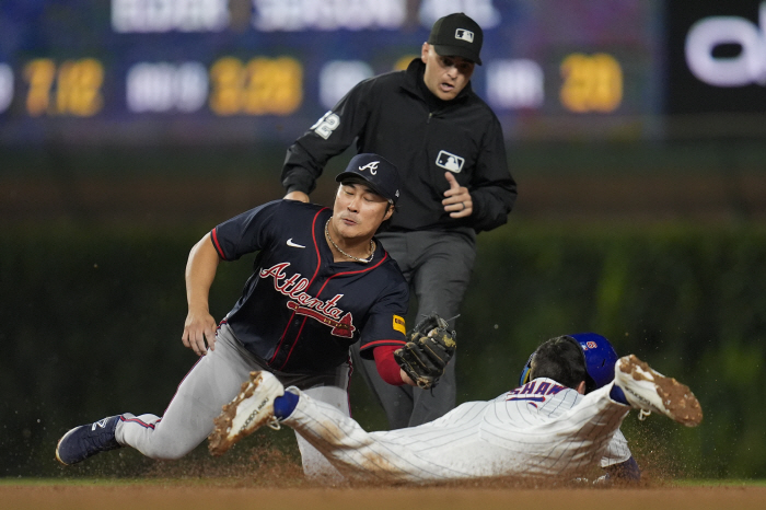 Wow! What happened?. Kim Ha-sung Atlanta's first RBI is a three-run ...