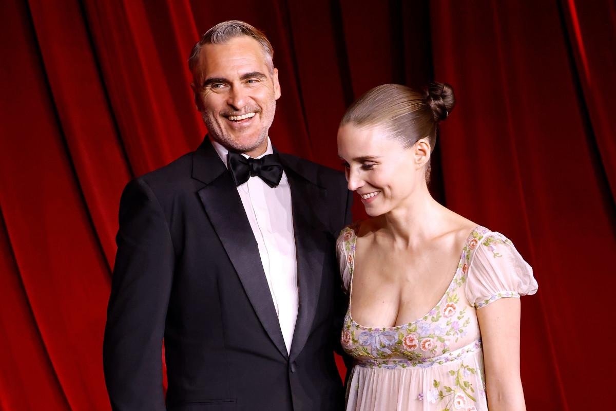 Joaquin Phoenix and Rooney Mara Stun in Rare Red Carpet Date Photos