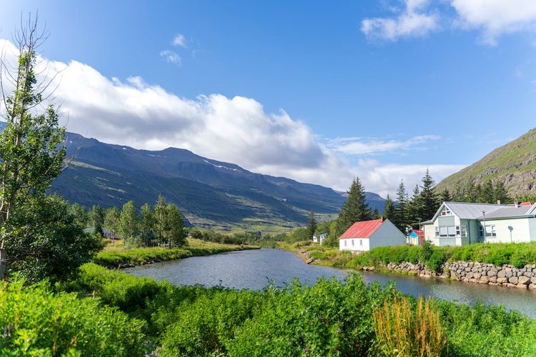 Islandia, Negara Paling Damai dengan 8 Destinasi Wisata Menakjubkan