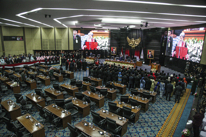 Langkah Mundur Demokrasi? Pemilihan Kepala Daerah oleh DPRD