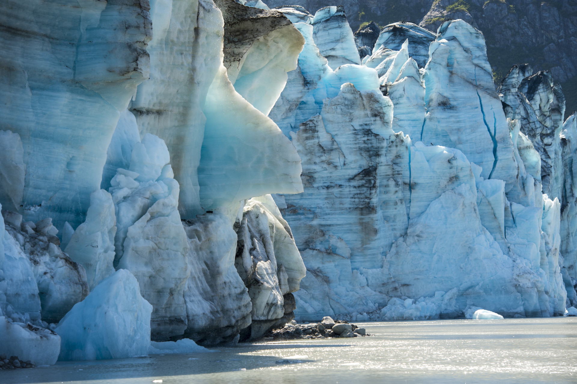 New glacier discovery sheds light on Earth's origins