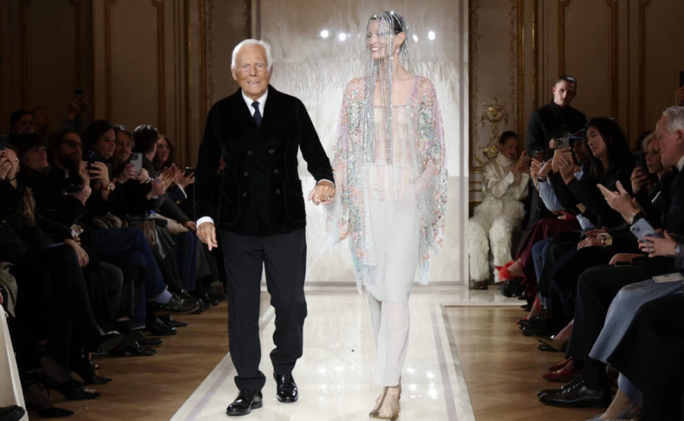 Armani Privé PE 2025: la luce dell’Haute Couture brilla di luce propria a Parigi