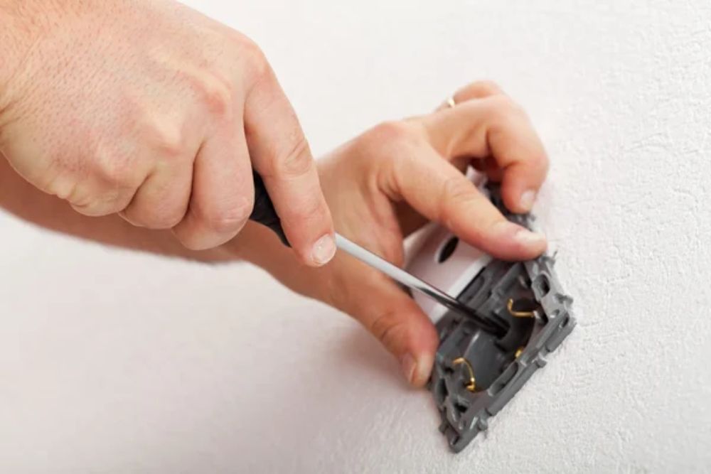 15 Steps to Prep Walls Before Painting