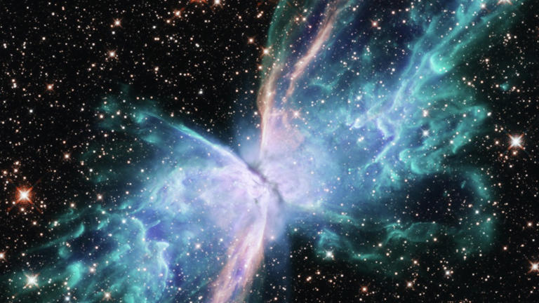 Hubble spotted a massive sandwich shaped blob in deep space