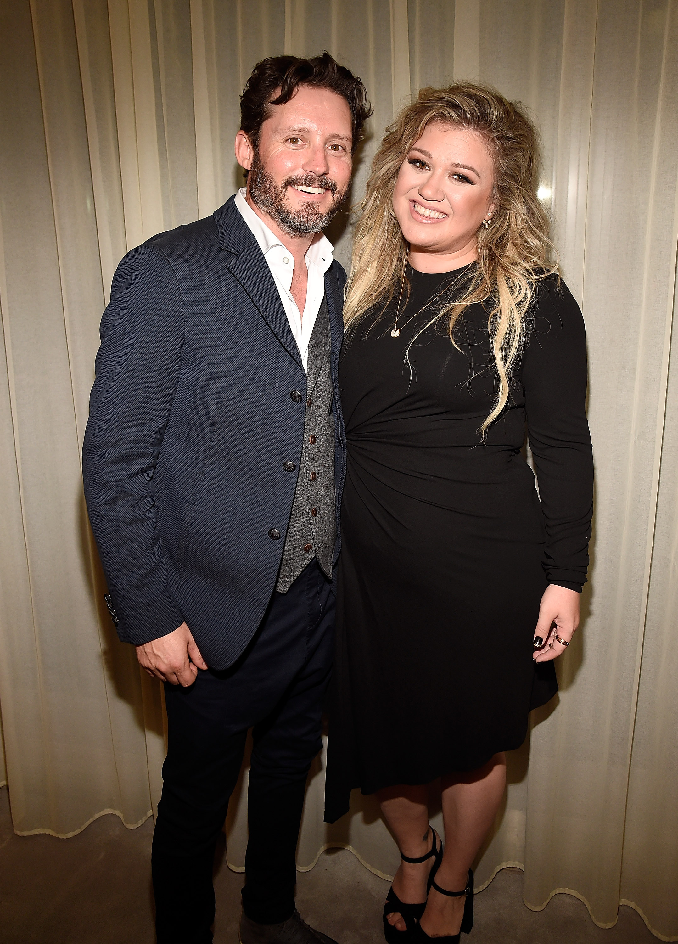 ‘Grateful’ Kelly Clarkson shares emotional message after exhusband