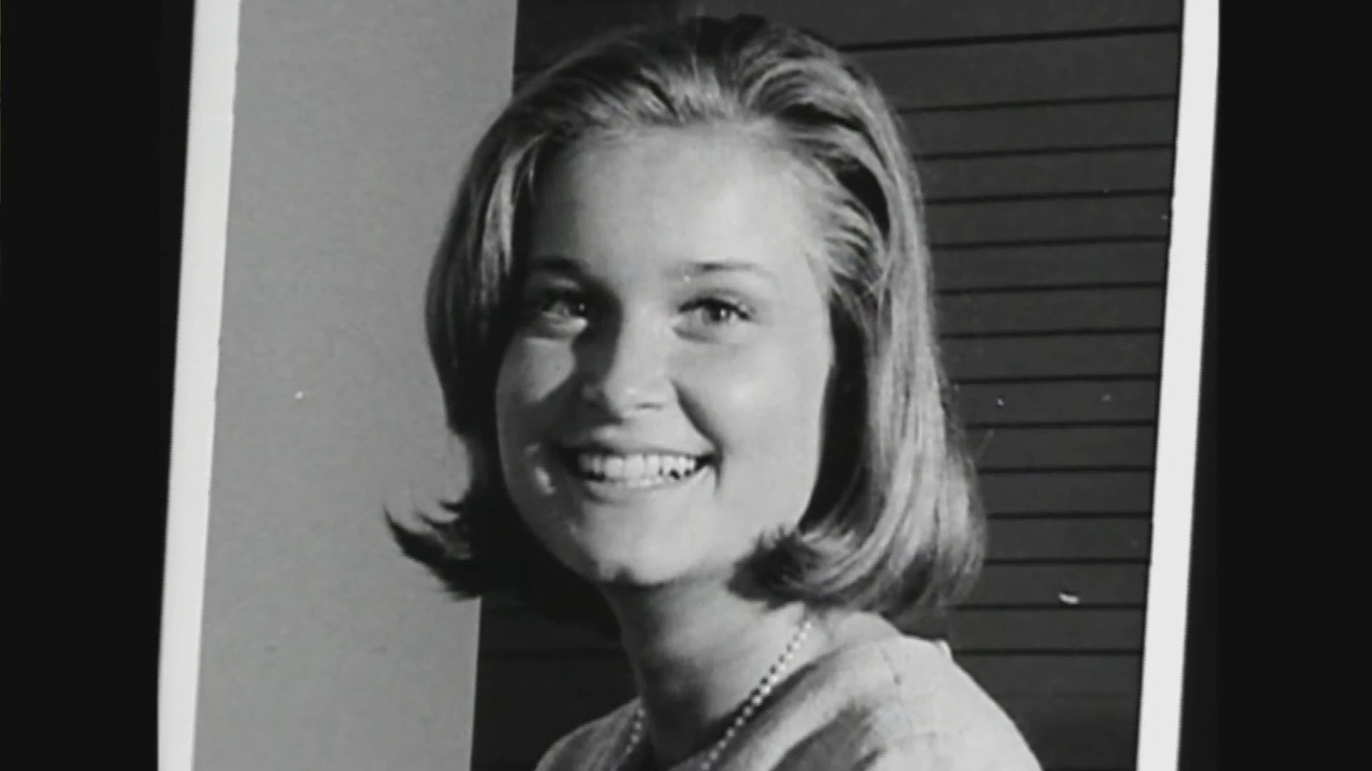 How an Intruder Slipped Into a Mansion and Murdered a 21YearOld Heiress