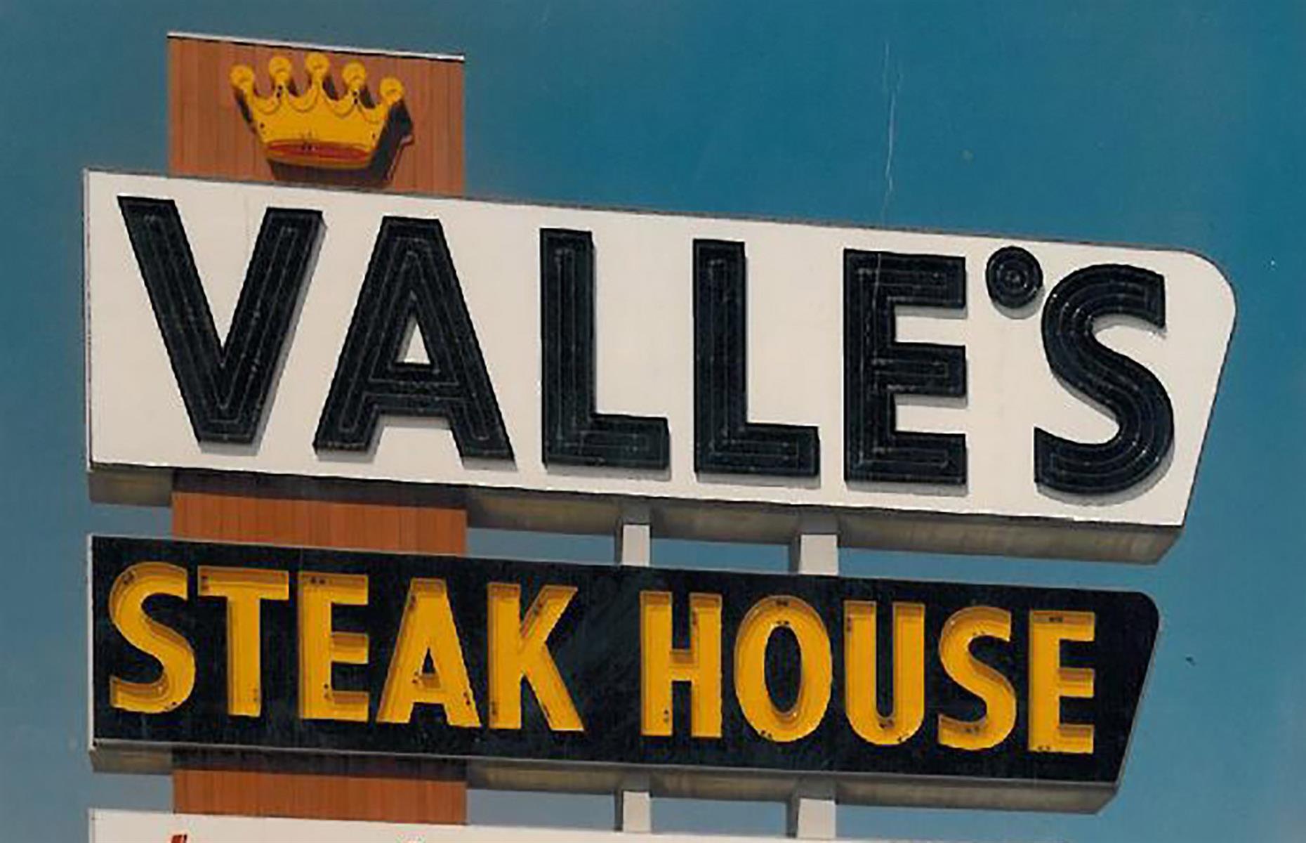 Little Chef and other forgotten fast food logos