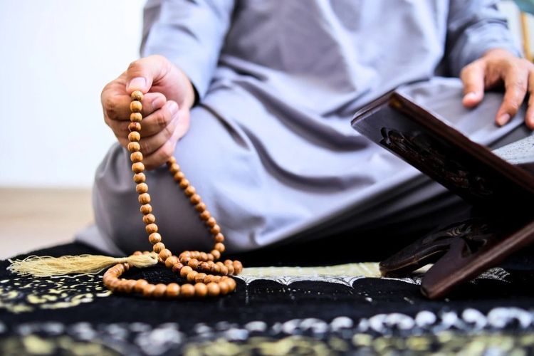 5 Amalan Sunnah Saat Maulid Nabi yang Penuh Makna dan Berkah