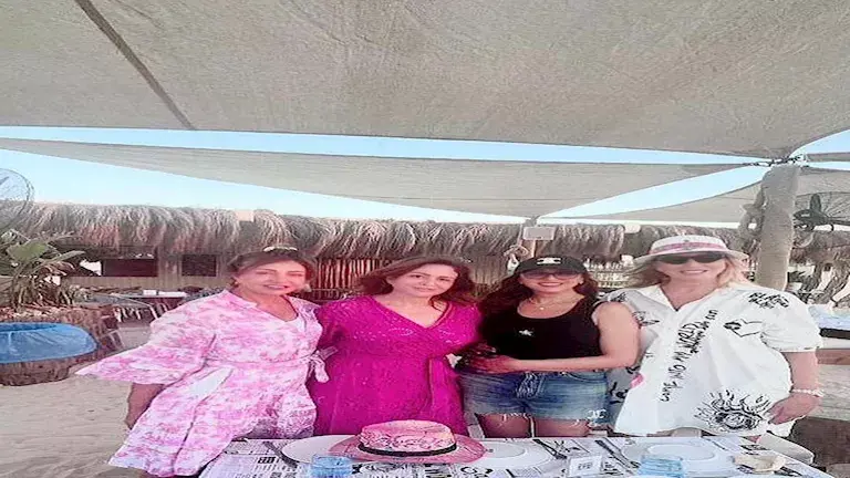 أنغام مع إلهام شاهين وليلى علوي وإيناس الدغيدي