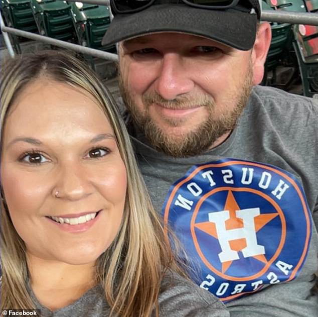 Family misses out on 1 billion Powerball jackpot by a single number