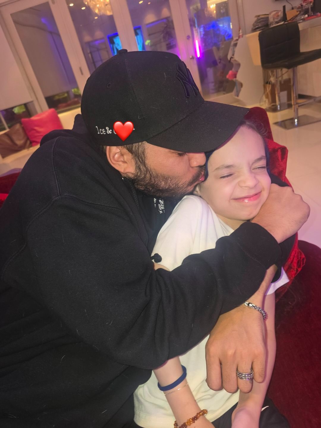 IceT and Coco Austin’s 9yearold daughter, Chanel, shows off blue