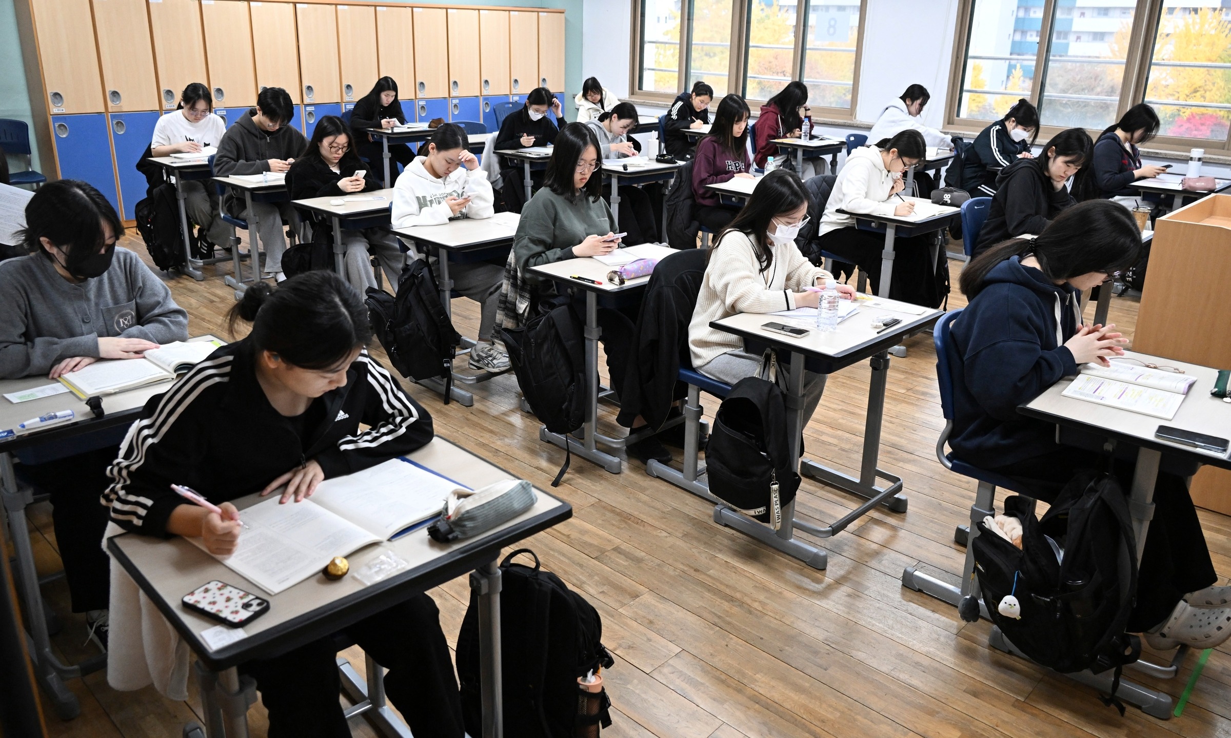 Ribuan orang meninggalkan universitas terbaik Seoul untuk mengejar mimpi masuk sekolah kedokteran