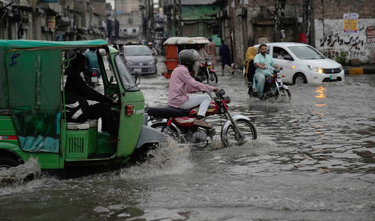 Chenab, Sutlej banjir dorong jumlah kematian provinsi menjadi 68