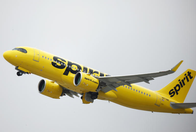 spirit-airlines-to-stop-bay-area-service